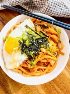 Creamy Kimchi Udon Noodles