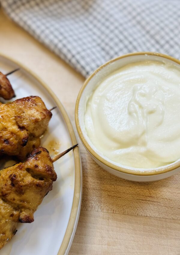 Toum (Lebanese Garlic Sauce)