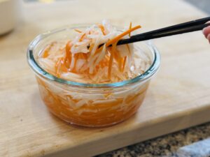 Quick Pickled Carrots and Daikon (Radish)