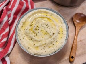 Creamy Mashed Potatoes Recipe | Fluffy & Perfect for Any Holiday