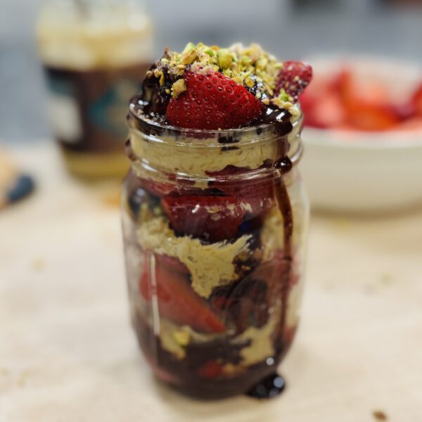 Dubai Chocolate Strawberry Cups